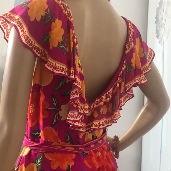 Beautiful asymmetrical sundress - Picture 5 of 12